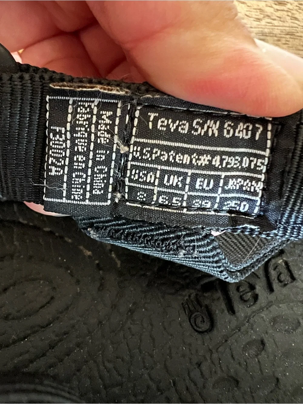 Teva Hurricane Sport Sandals Men's Black on Black Adjustable Straps Size 8